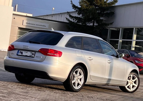 Audi A4 cena 25900 przebieg: 289000, rok produkcji 2010 z Pieszyce małe 436